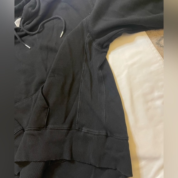 Pink size medium black sweatshirt hoodie - Picture 5 of 7